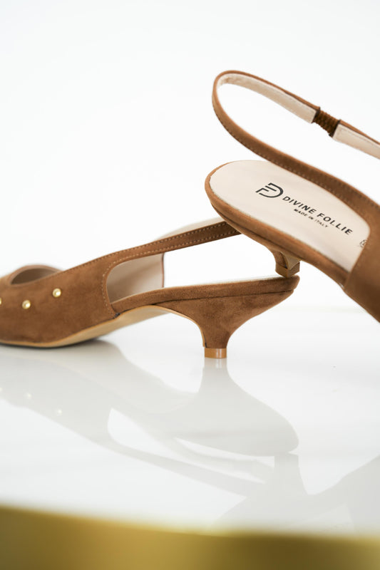 decollette cuoio con borchie oro 52P3051023 VICOLO