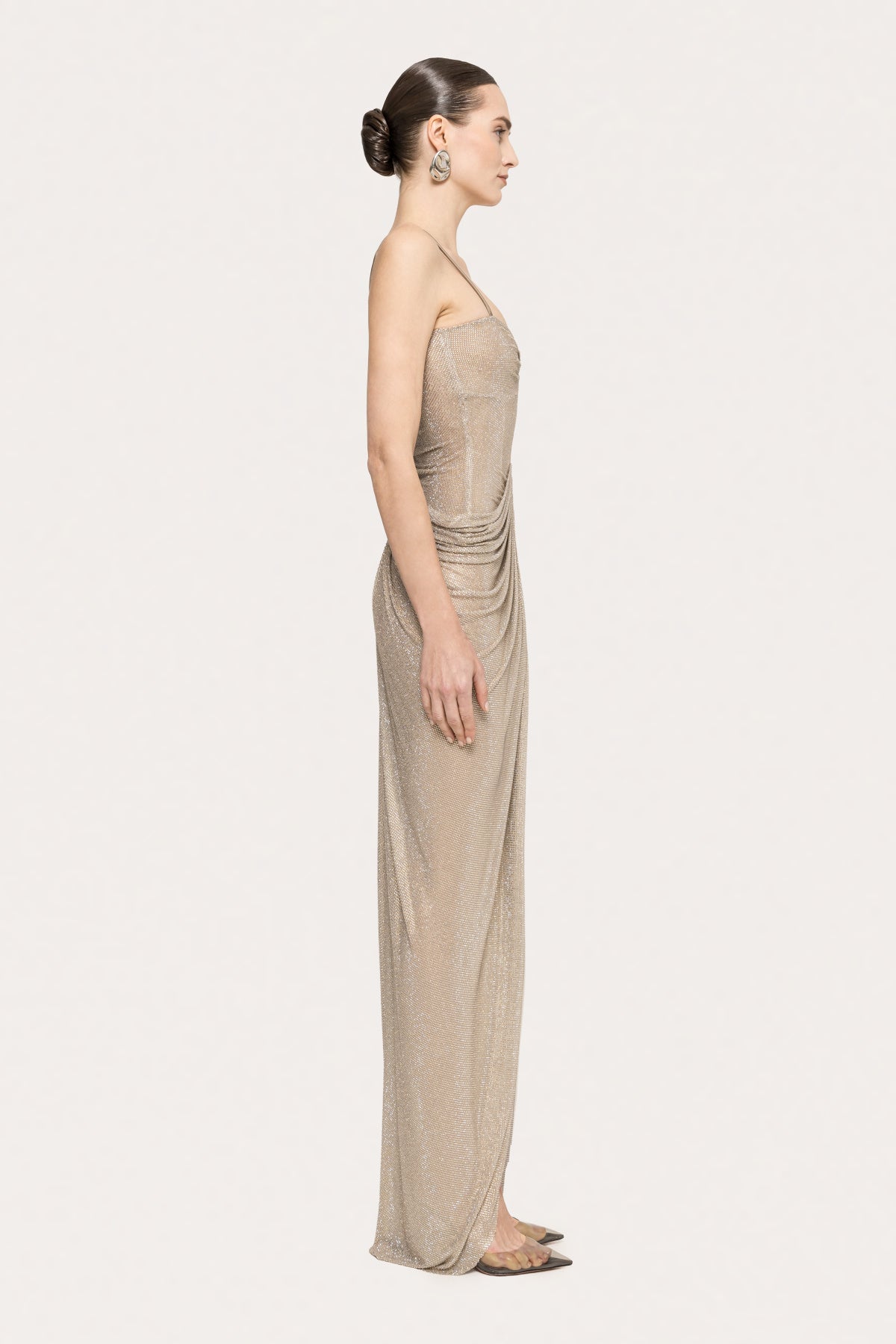 abito lungo in tulle 