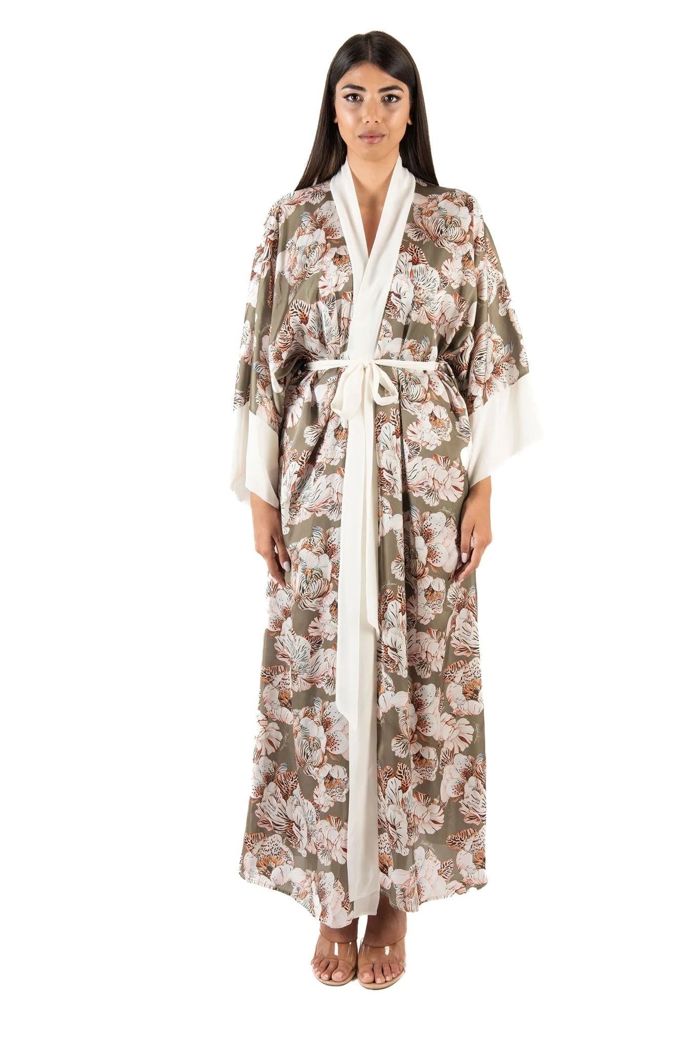 Kimono lungo fantasia con bordi a contrasto 