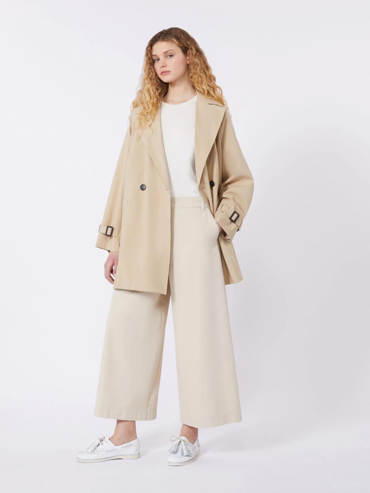 trench corto 