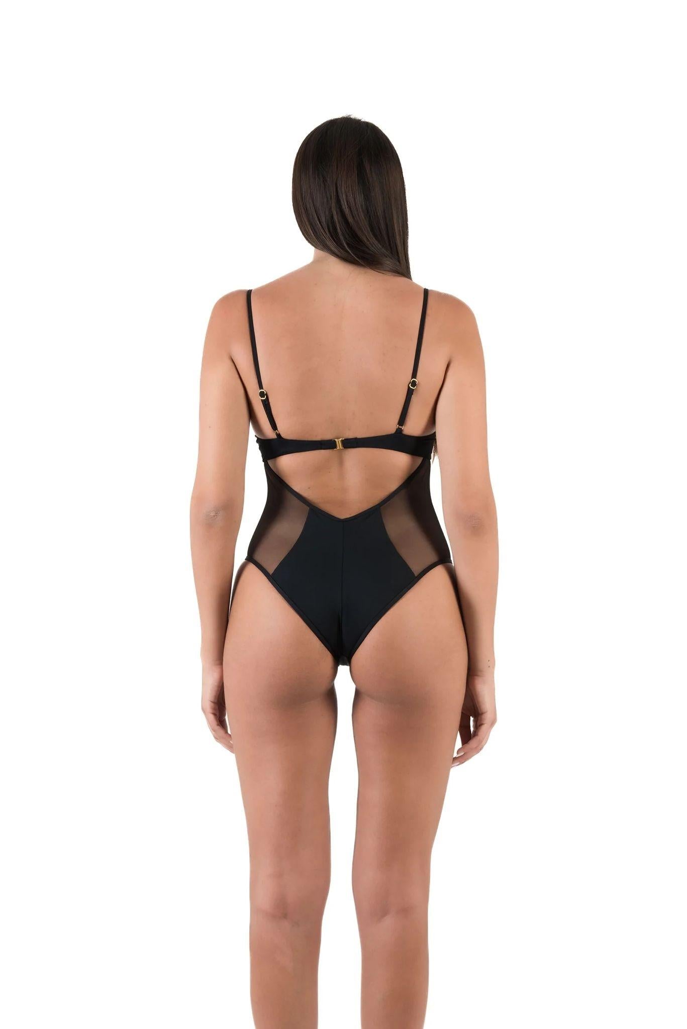 Body costume intero con applicazione fiori macramè 