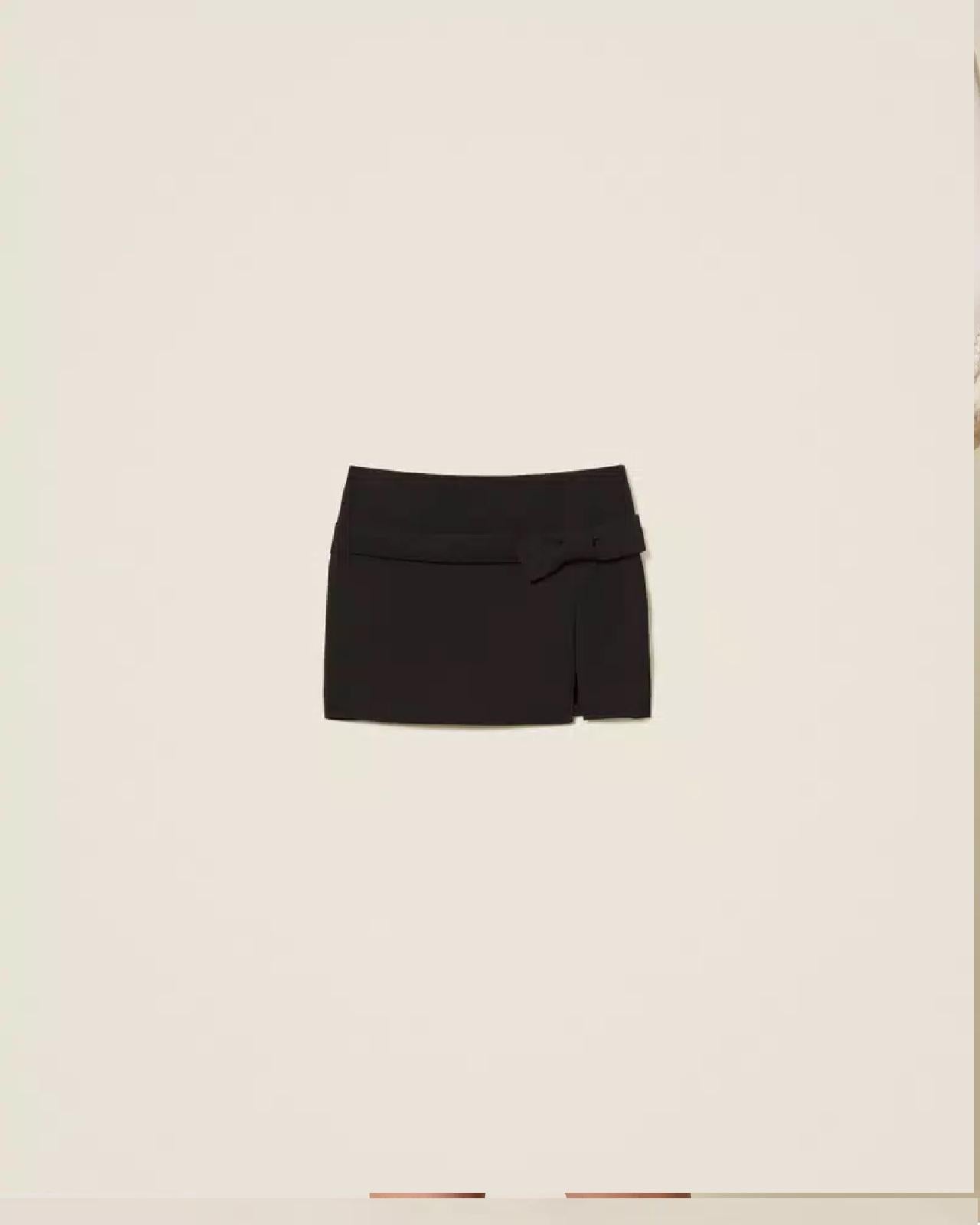 Minigonna in crêpe cady con fiocco TP2305000 TWINSET