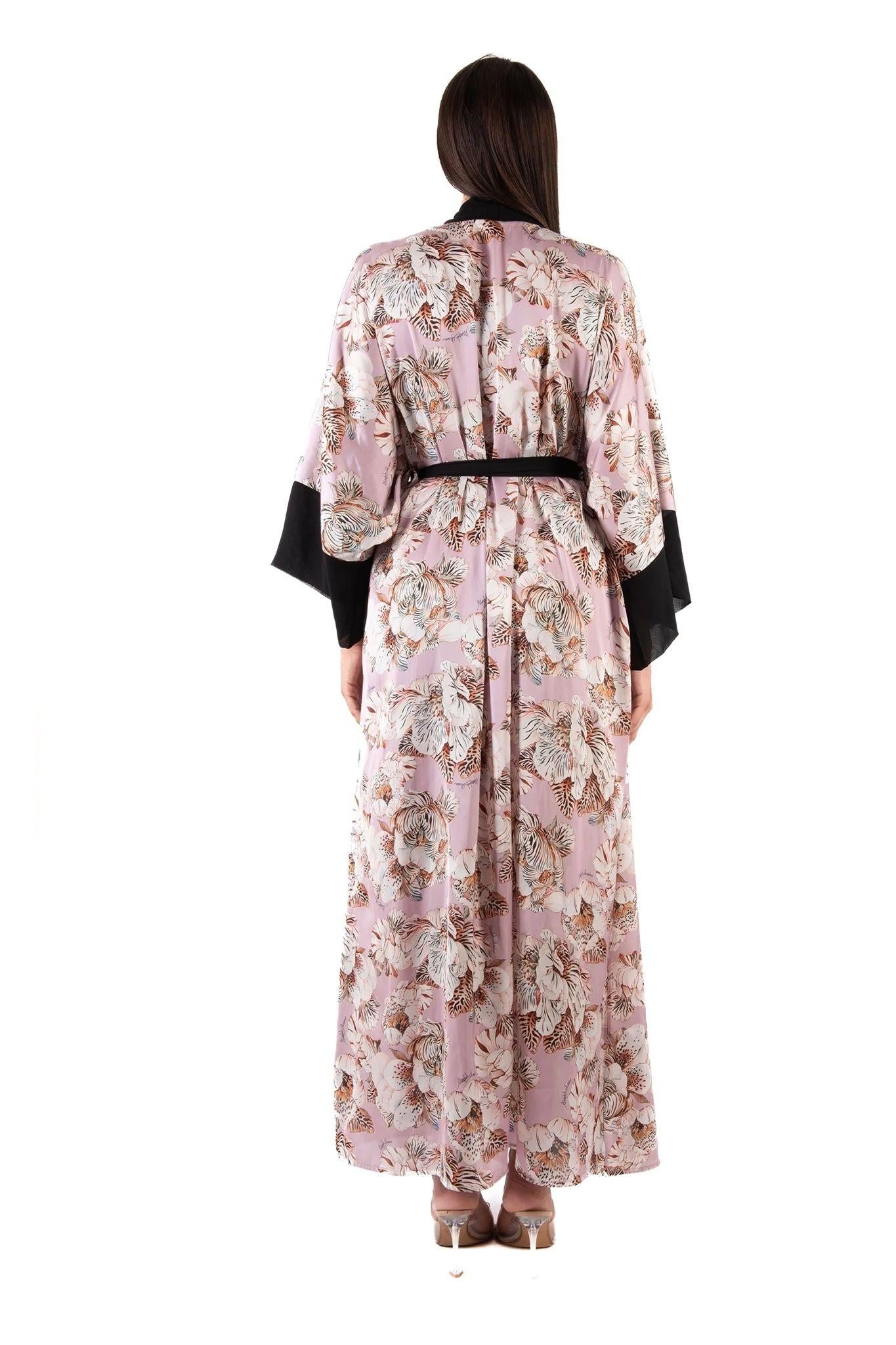 Kimono lungo fantasia con bordi a contrasto 