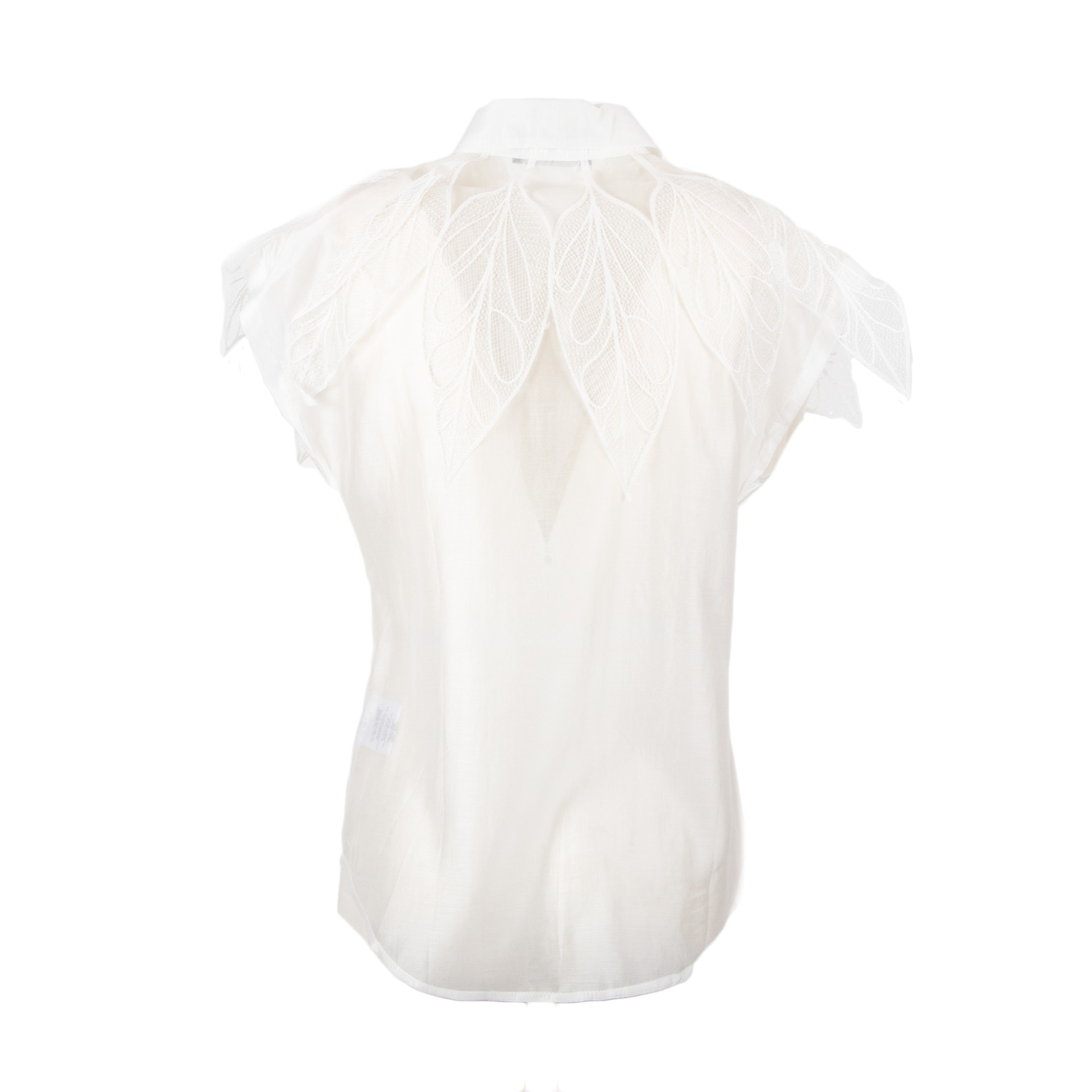 camicia con ricami 