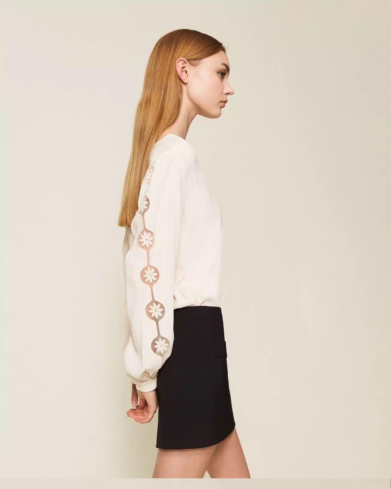 Minigonna in crêpe cady con fiocco TP2305000 TWINSET