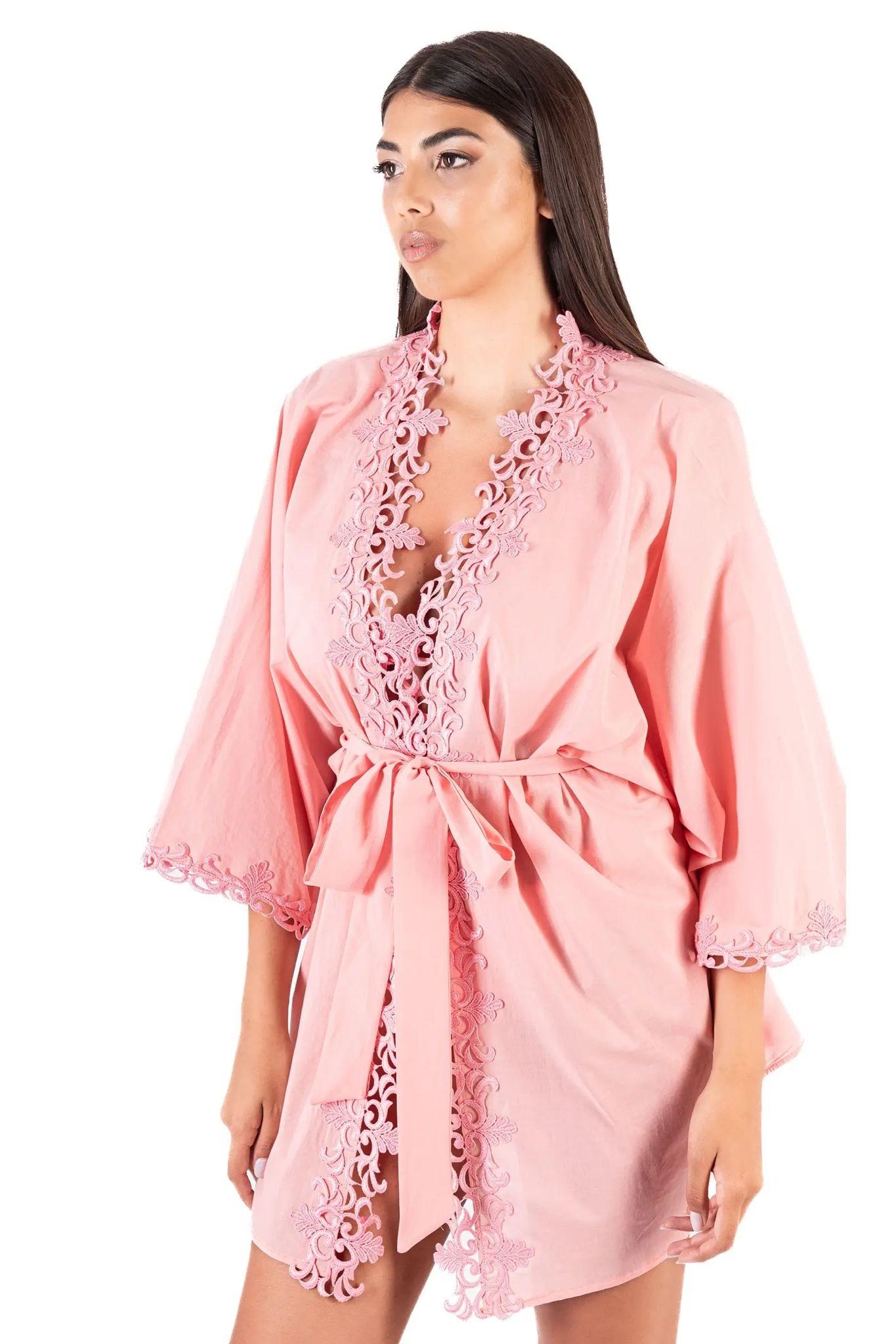 kimono corto con macramè  rosa 