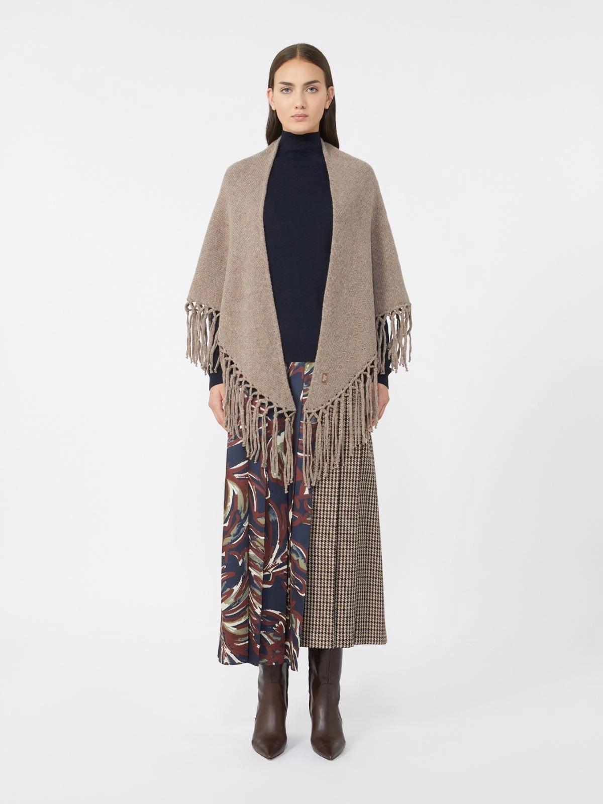 Scialle in lana con frange TORNADO006 MAXMARA