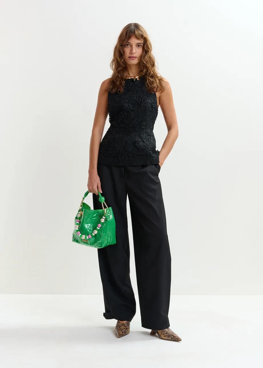 top  con scollo all'americana in pizzo floreale 