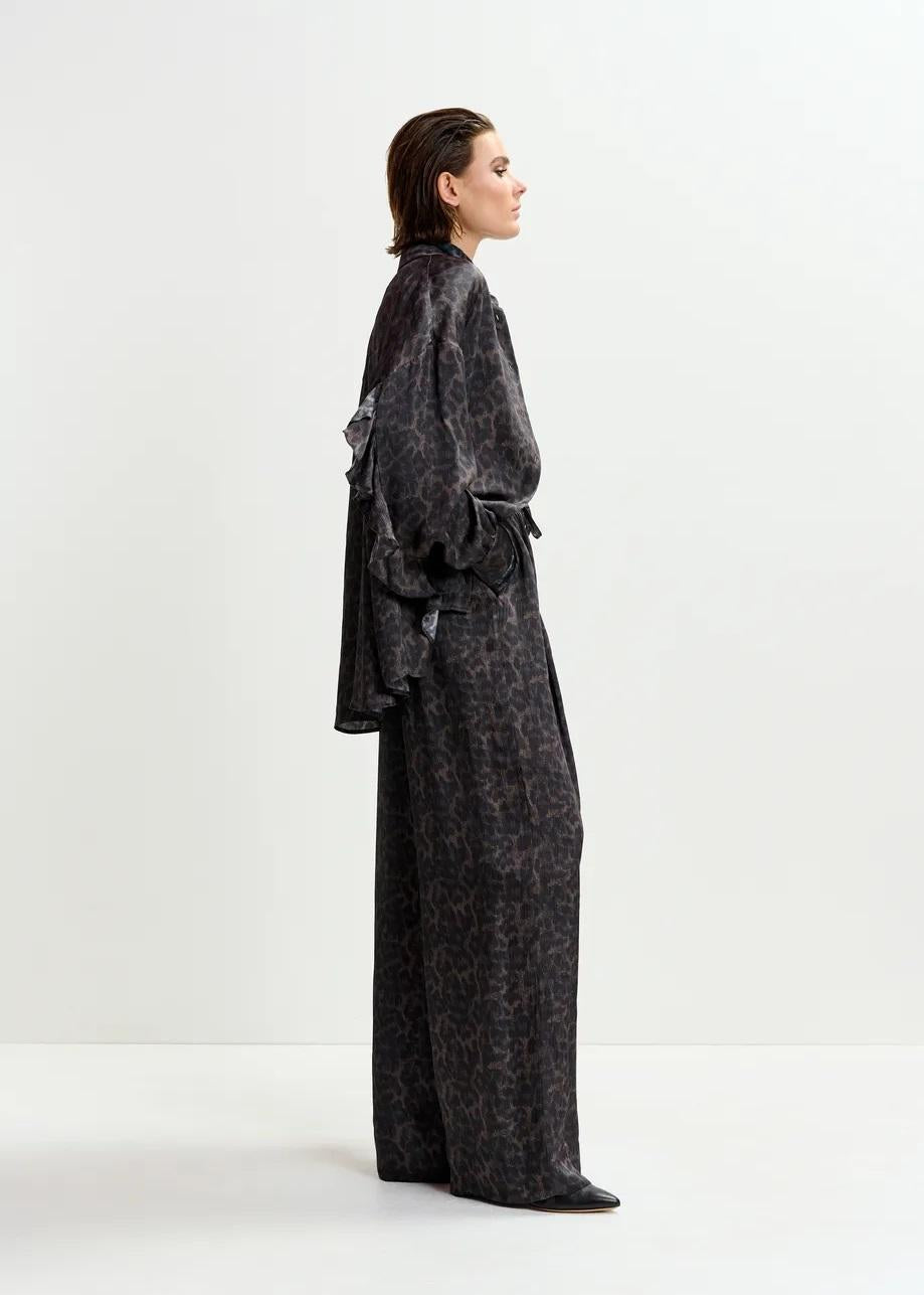 Camicia marrone e nera oversize con stampa leopardata e volant ILORIN000 ESSENTIEL