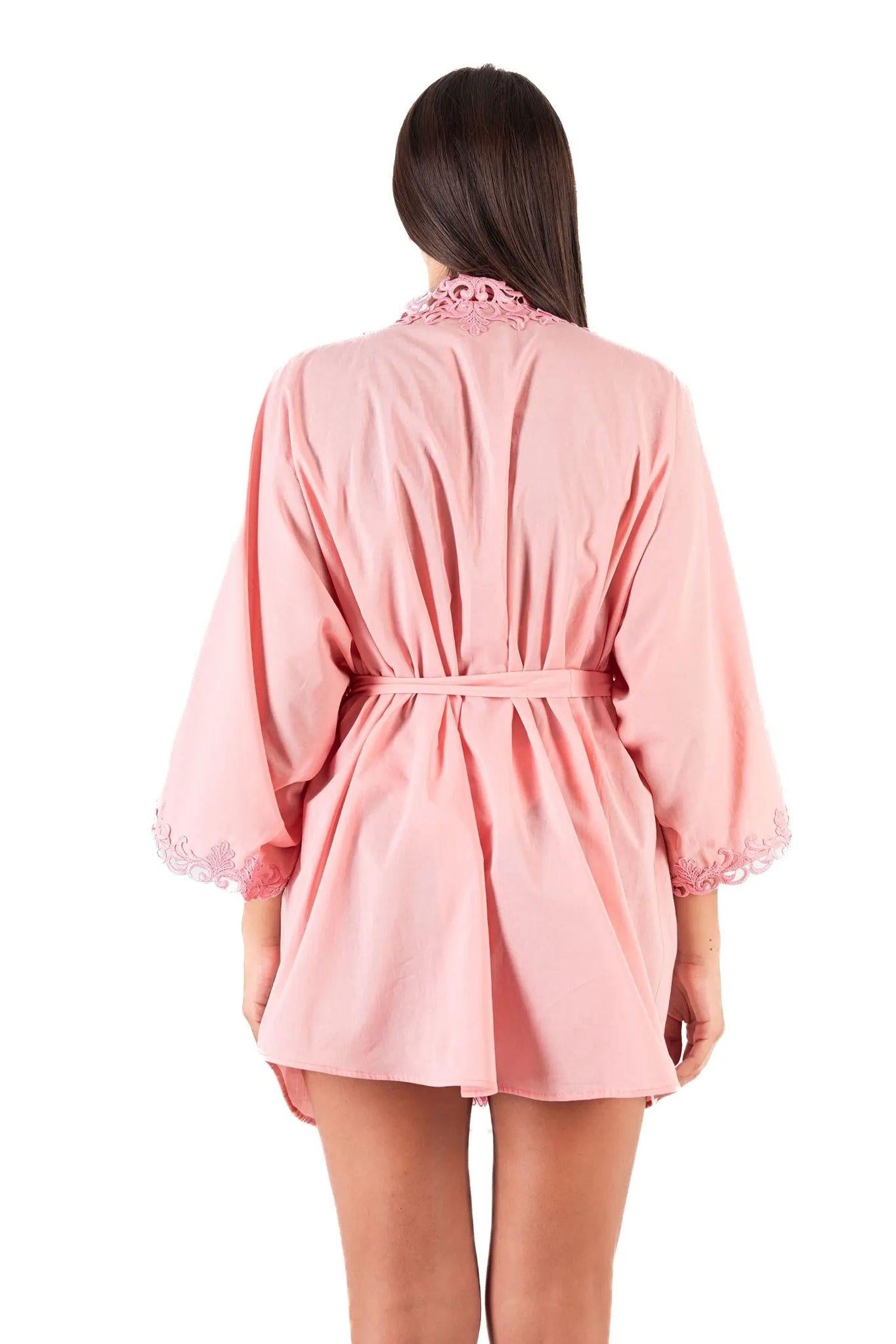 kimono corto con macramè  rosa 