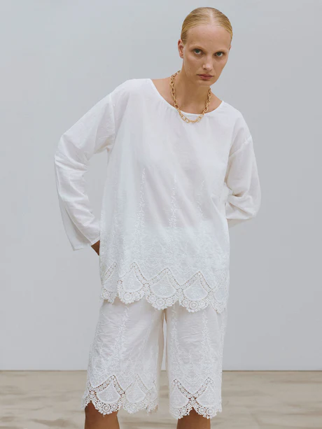 Maglia oversize in 100% cotone 
