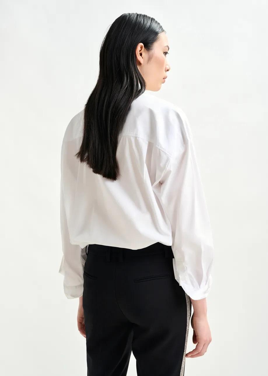 Camicia bianca e argento oversize in cotone con decorazioni in paillettes e perline ILIZA005 ESSENTIEL