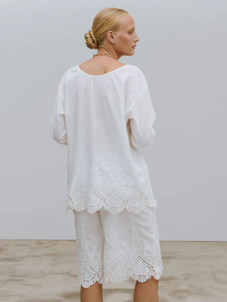 Maglia oversize in 100% cotone 