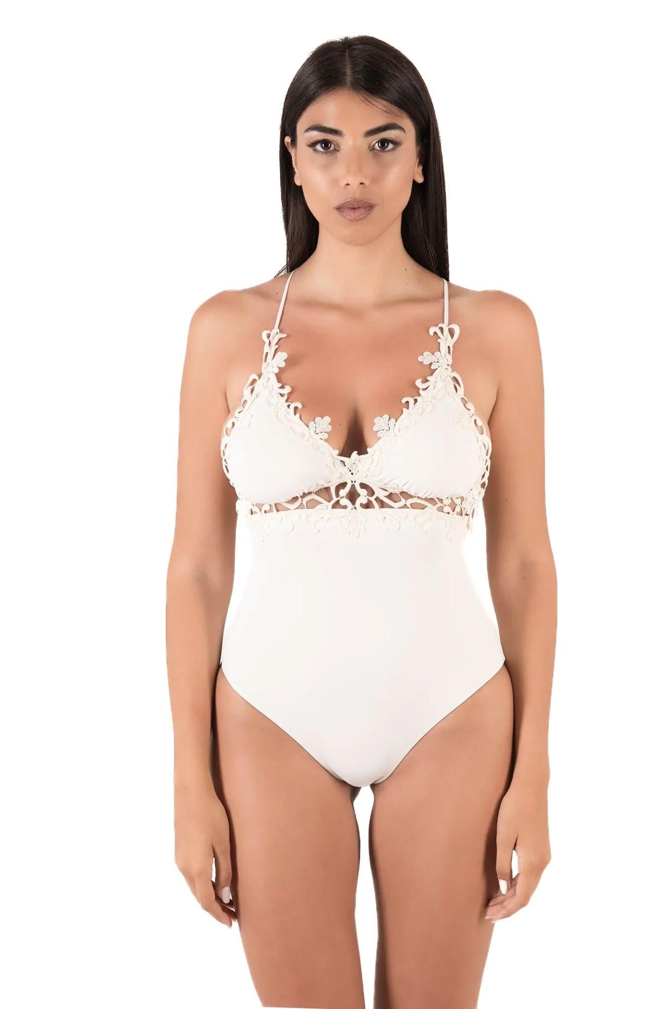 Body costume intero triangolo con applicazioni macramè 