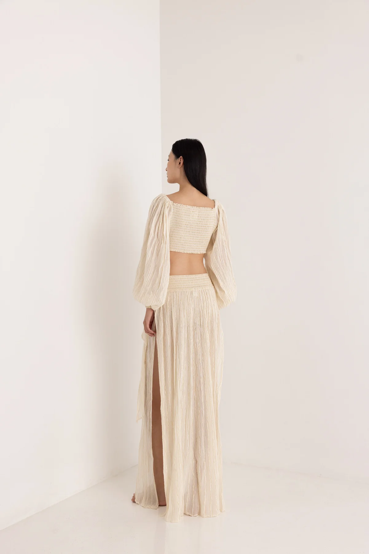 top crop con manica lunga a sbuffo 